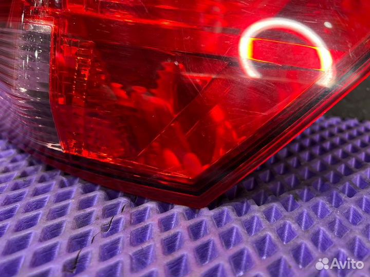 Стоп-сигнал правый Nissan Dualis KJ10-307808