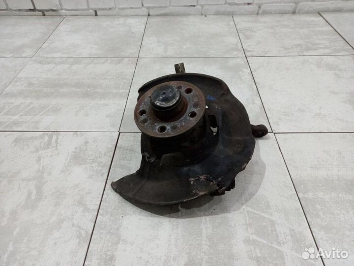 Кулак передний левый Mercedes S600 W140 120.980