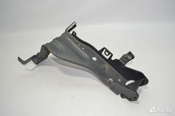 Кронштейн крепления фары, левой volvo FH (01.12)