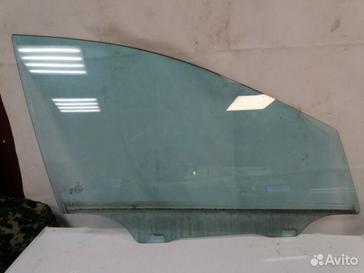 Стекло двери переднее правое Mercedes Benz R