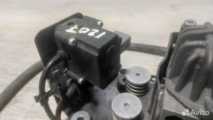 Компрессор пневмоподвески BMW 6794465