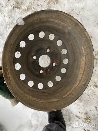 Диски 4x114.3 R 14 dia66.1