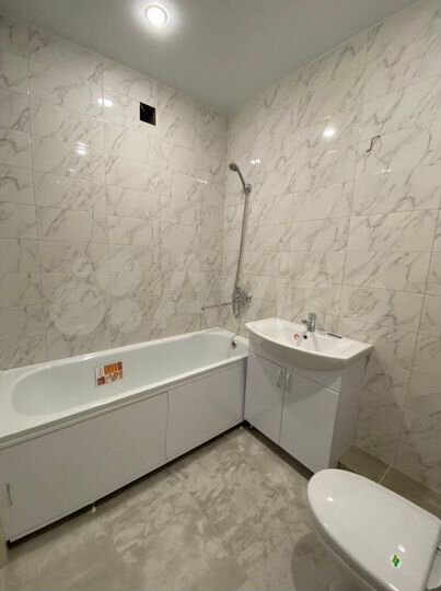 2-к. квартира, 64 м², 8/25 эт.