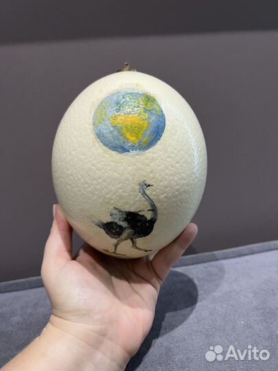 Страусиное яйцо декоративное