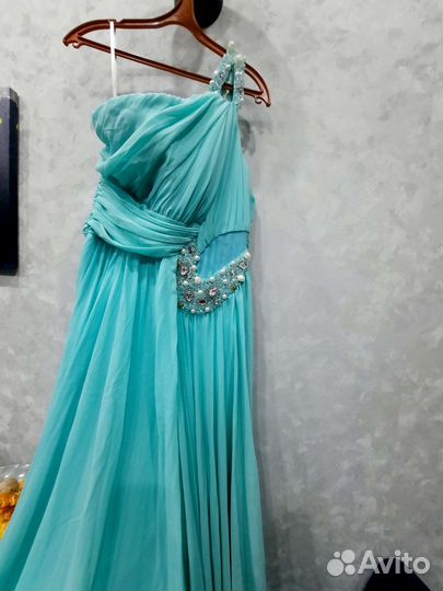 Вечернее платье в пол 44-46
