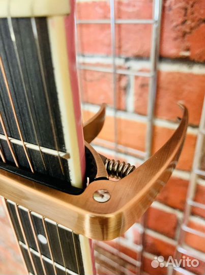 Гитара розовая + аксессуар