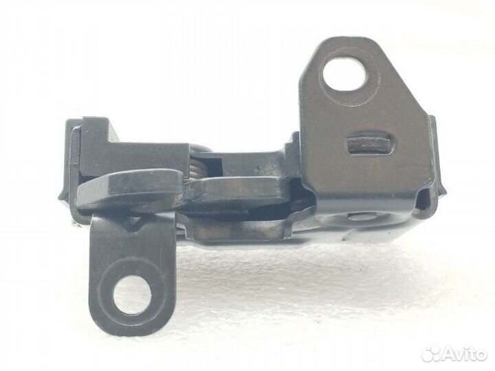 Замок капота правый Mercedes-Benz Cls-Class W218