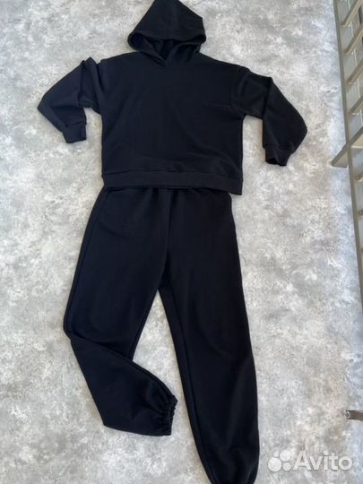 Костюм спортивный