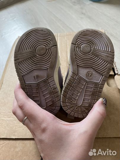 Кроссовки детские