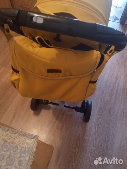 Продам прогулочную коляску