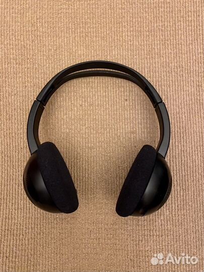 Беспроводные наушники Philips SHC1000