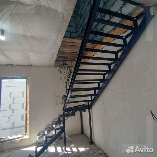 Металлокаркасы для лестниц
