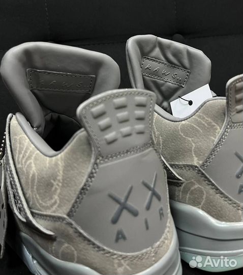 Новые кроссовки Nike Kaws 41-43, не пропустите