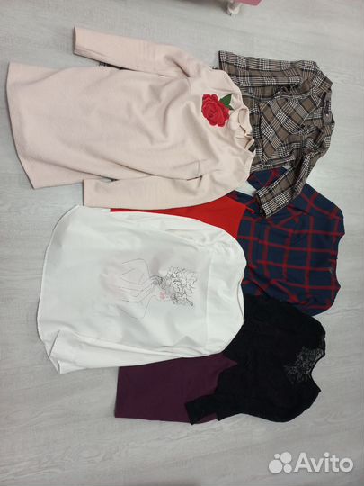 Пакет женских вещей 42,44 р