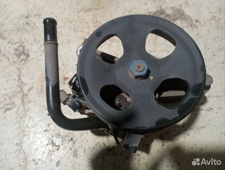 Насос гура Hyundai Solaris 1 1.4