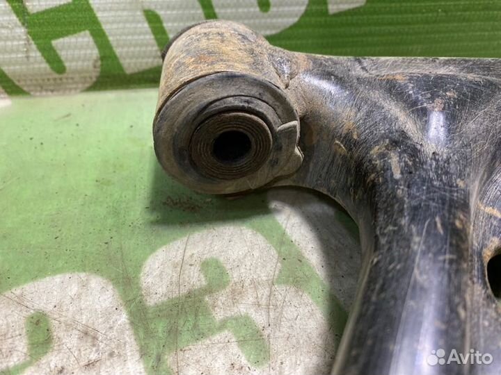 Рычаг подвески нижний передний правый Honda City