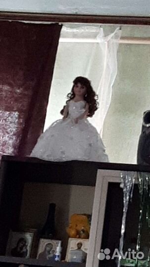 Кукла фарфоровая коллекционная