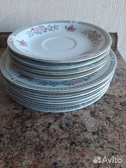 Часть столового сервиза