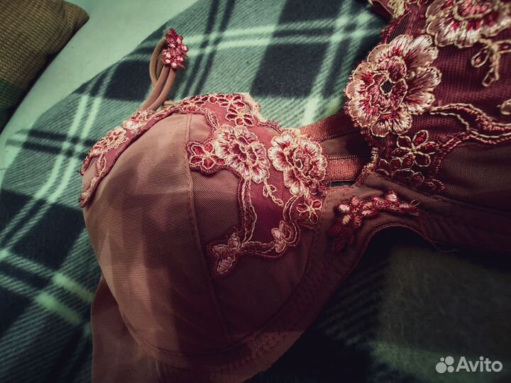 Бюстгальтер