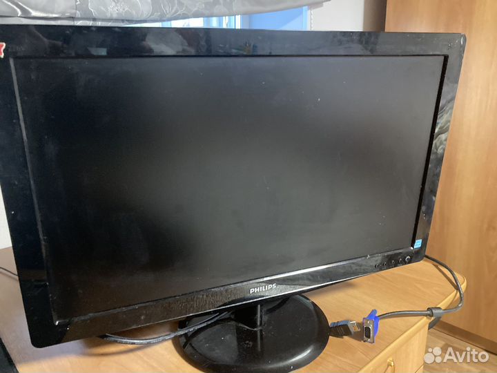 Монитор Philips 226v3l