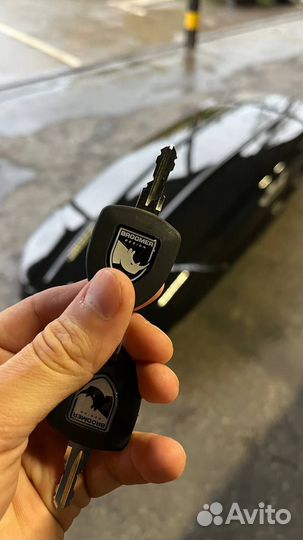 Автобокс на крышу Broomer LS