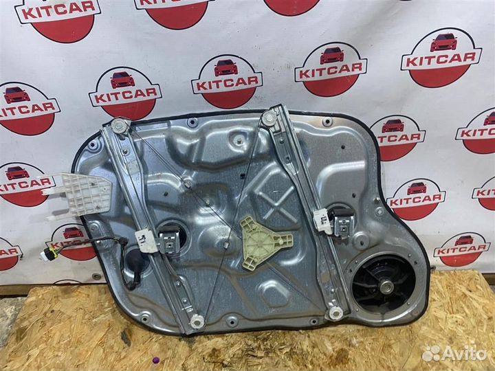 Стеклоподъемник передний правый Kia Ceed 07-12 ED