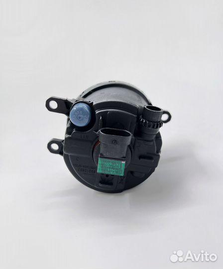 Туманка Toyota 4 уха Valeo Левая