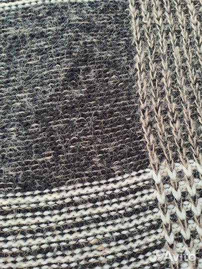 Свитер шерстяной женский 46,48.шерсти 70%