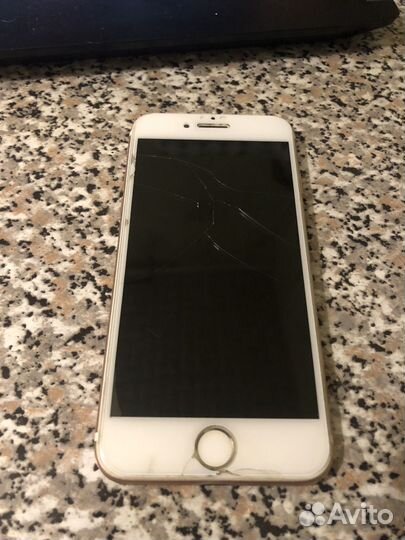Телефон iPhone 7