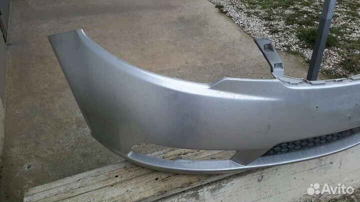 Продаю передний бампер оригинал Киа Церато2