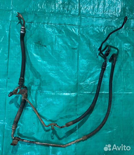 Трубки Гура Renault Logan 1