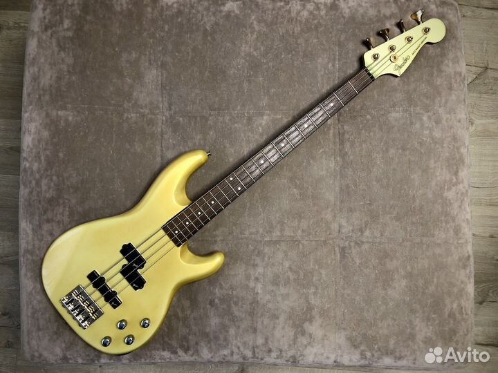 Бас-гитара Fender Jazz Bass Special Япония