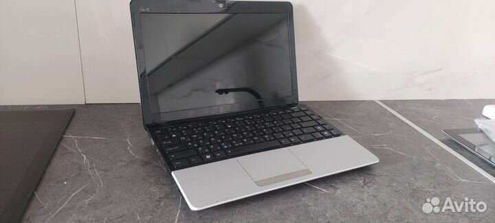 Asus 1215n