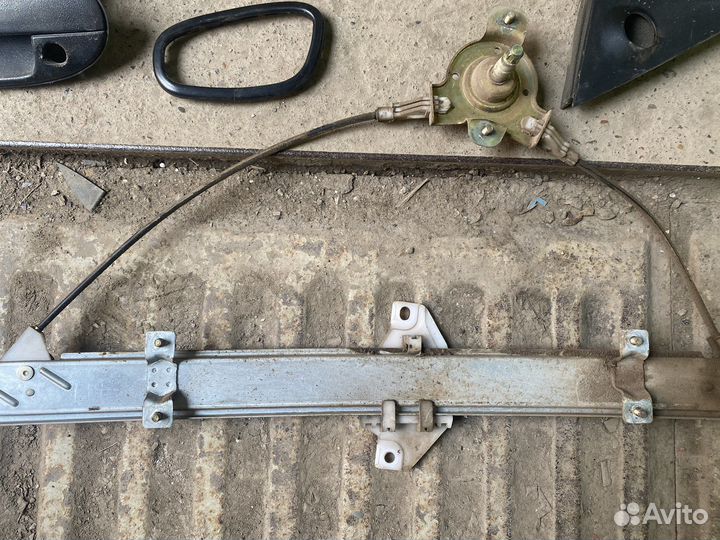 Стеклоподъмник левый передний ланос,сенс,шанс