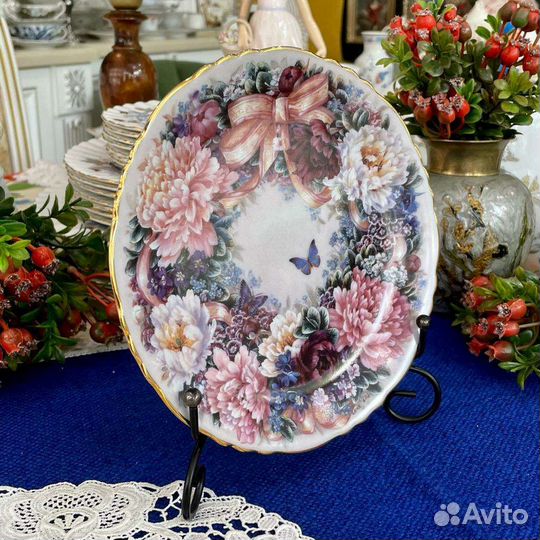 Тарелка Circle of Love от Лены Лью