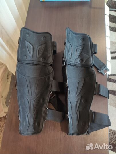 Наколенники