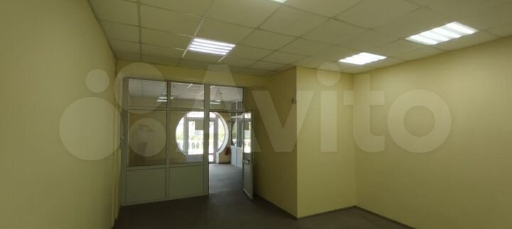 Сдам помещение 32 м2 в ТЦ Лимон, на 1 этаже