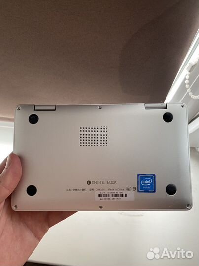 One Netbook - карманный ноутбук