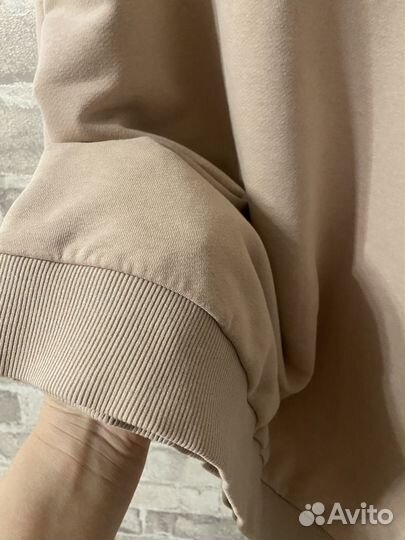 Свитшот женский оверсайз