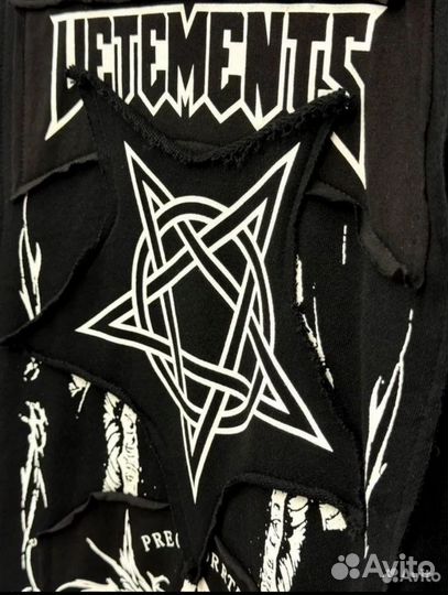 Худи vetements restricted