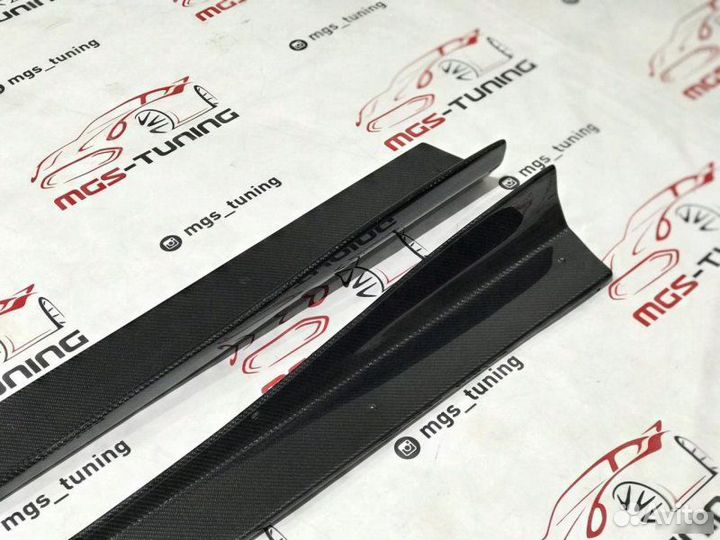 Лезвия порогов карбон BMW M4 F82