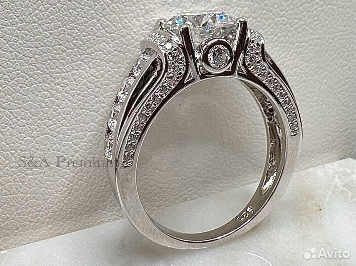 Новое кольцо с муассанитом 2 карата белое золото
