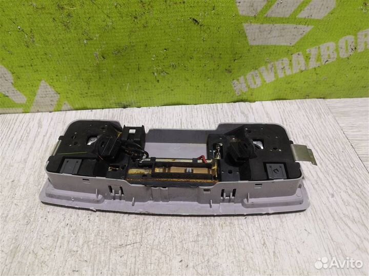 Плафон салонный Мазда 6