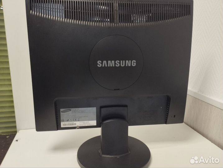 Мониторы Samsung 943N