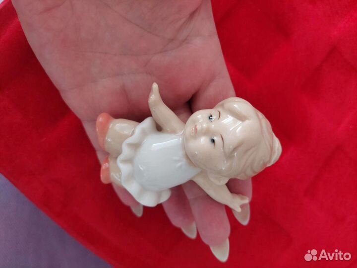 Фарфоровые статуэтки