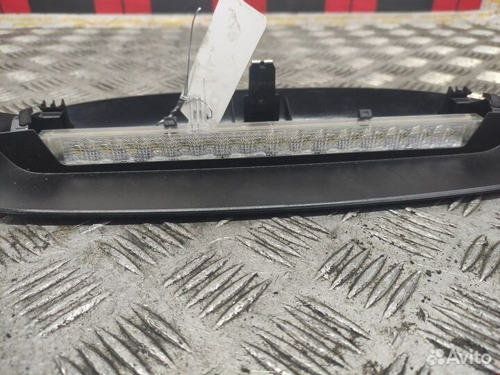 Фонарь задний (стоп сигнал) для Skoda Fabia 2 (5J)