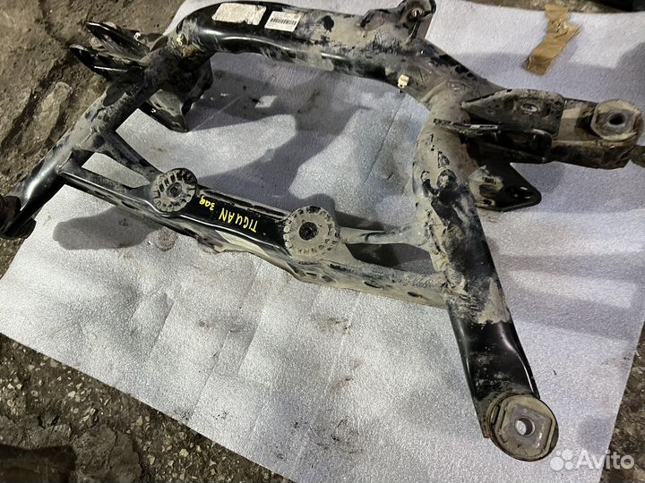 Подрамник задний VW Tiguan 1