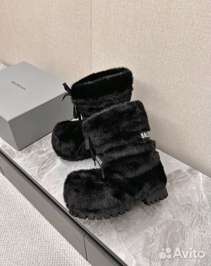 Ботинки Balenciaga Alaska Faux Mink Fue Boots