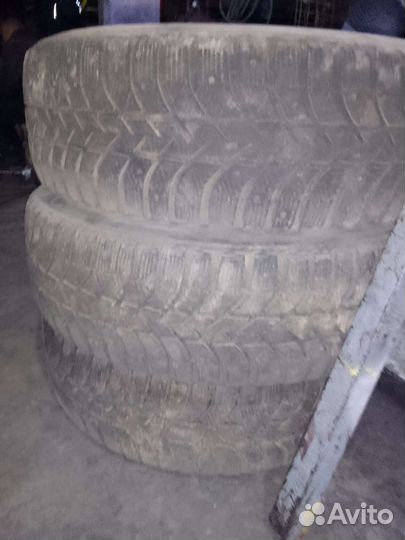 Bridgestone 738V 235/60 R18