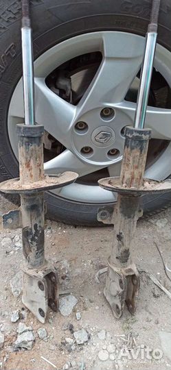 Амортизаторы рено дастер